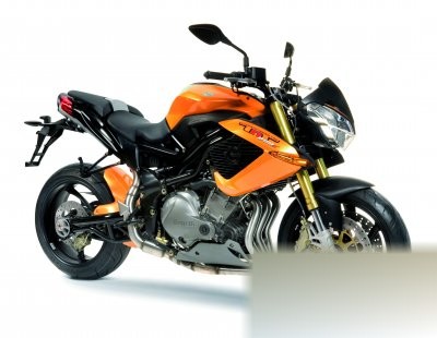 Tornado Naked Tre 899 s