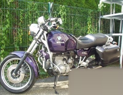 R 100 R