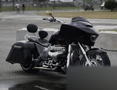 Hoss Classic Bagger
