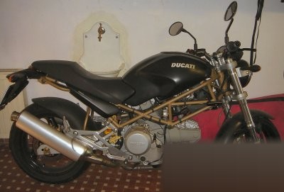Monster 600 Dark