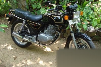 CB 250 RS