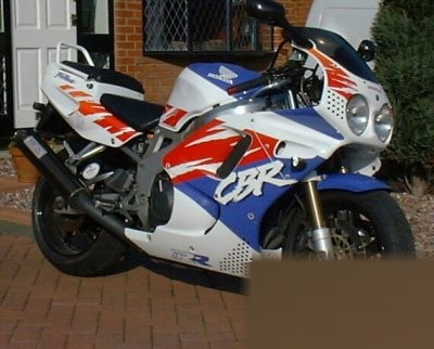 CBR 900 RR (reduced effect)