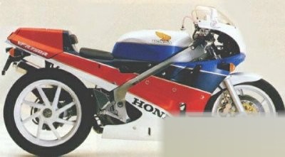 VFR 750 R - RC 30