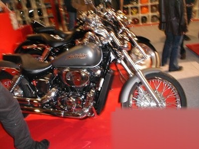 VT 750 DC Black Widow