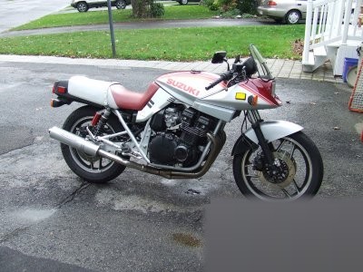 GSX 750 S Katana