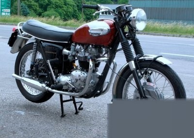 Bonneville T120C Street Scrambler