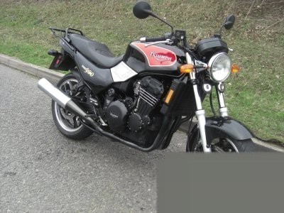 Trident 900