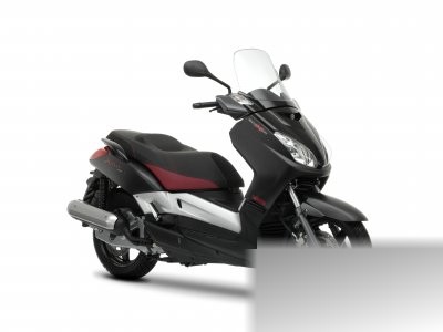 Black X-Max 125