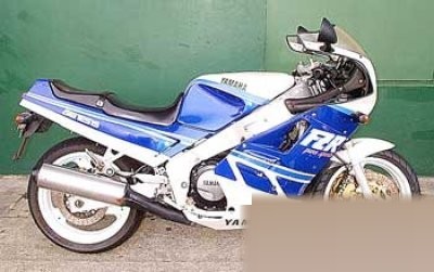 FZR 750 Genesis (reduced effect)