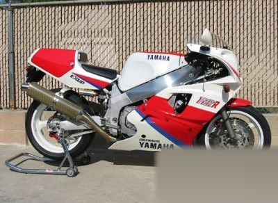 FZR 750 R