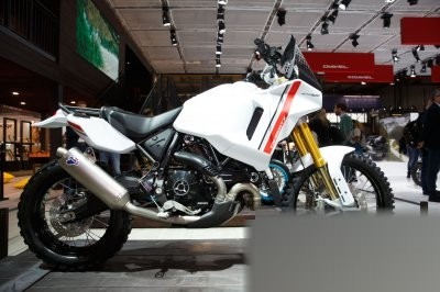 Scrambler DesertX Concept