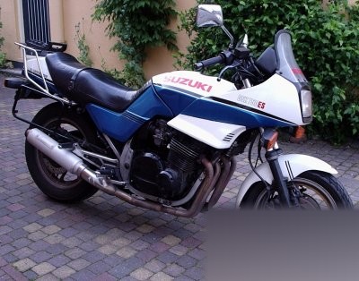 GSX 750 ES