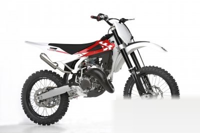 CR125