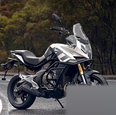 Moto 650MT