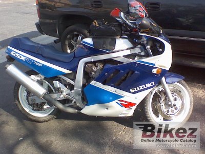 GSX-R 750 R