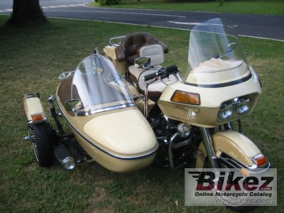 Harley-Davidson FLHTC 1340 (with sidecar)
