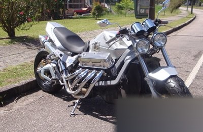 Muscle Bikes 2RWF V8